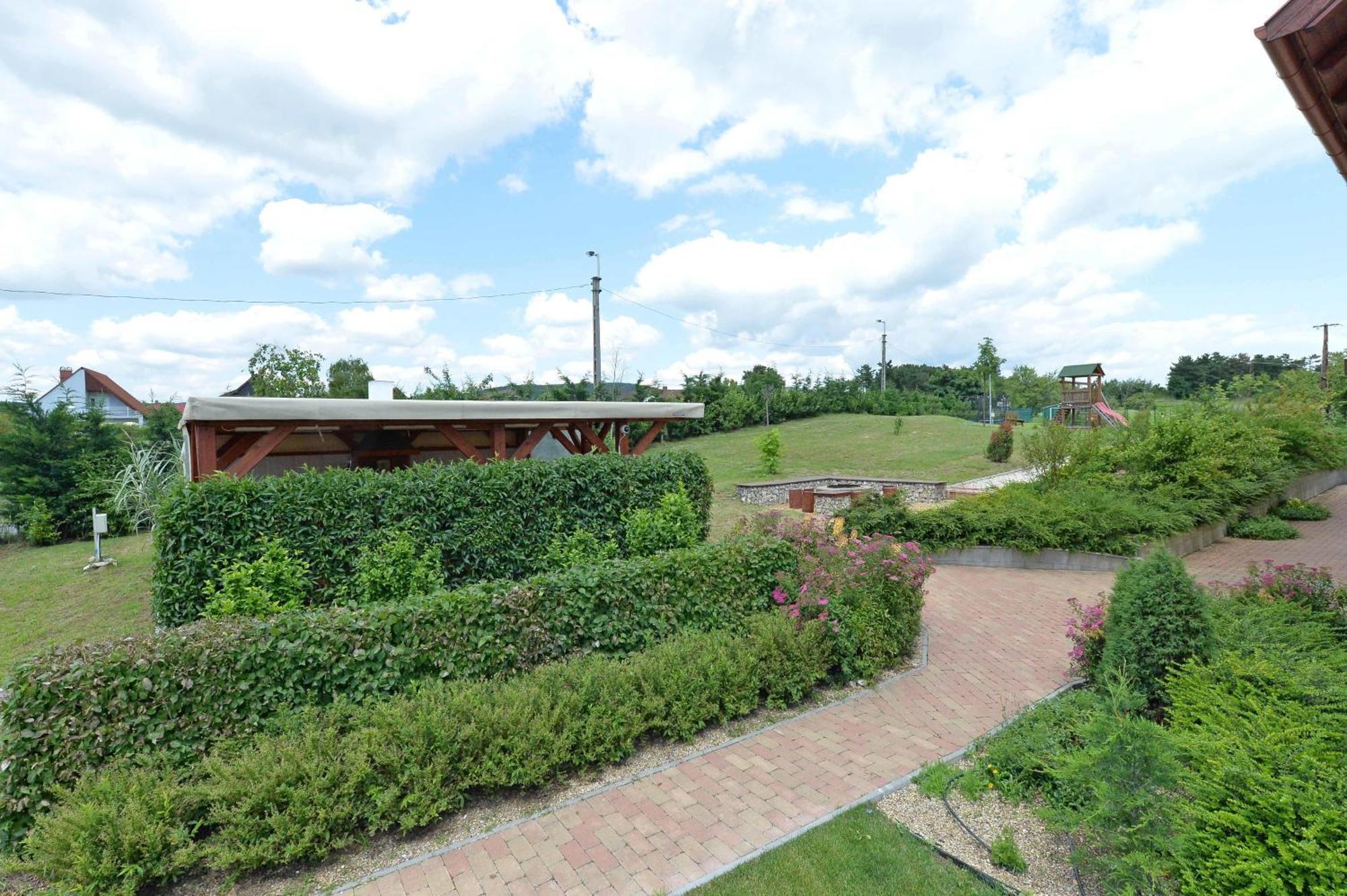 Aranymandula Apartmanok Balatonakali Esterno foto