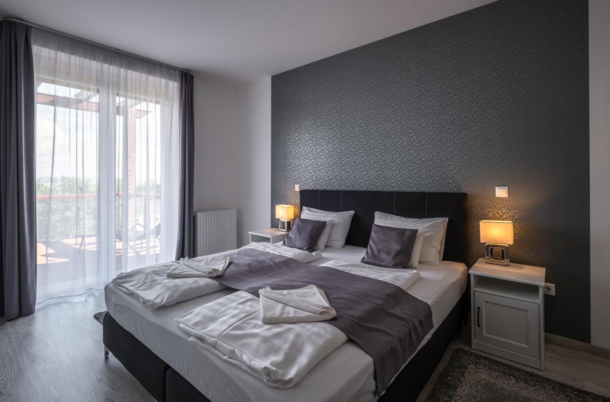 Aranymandula Apartmanok Balatonakali Esterno foto