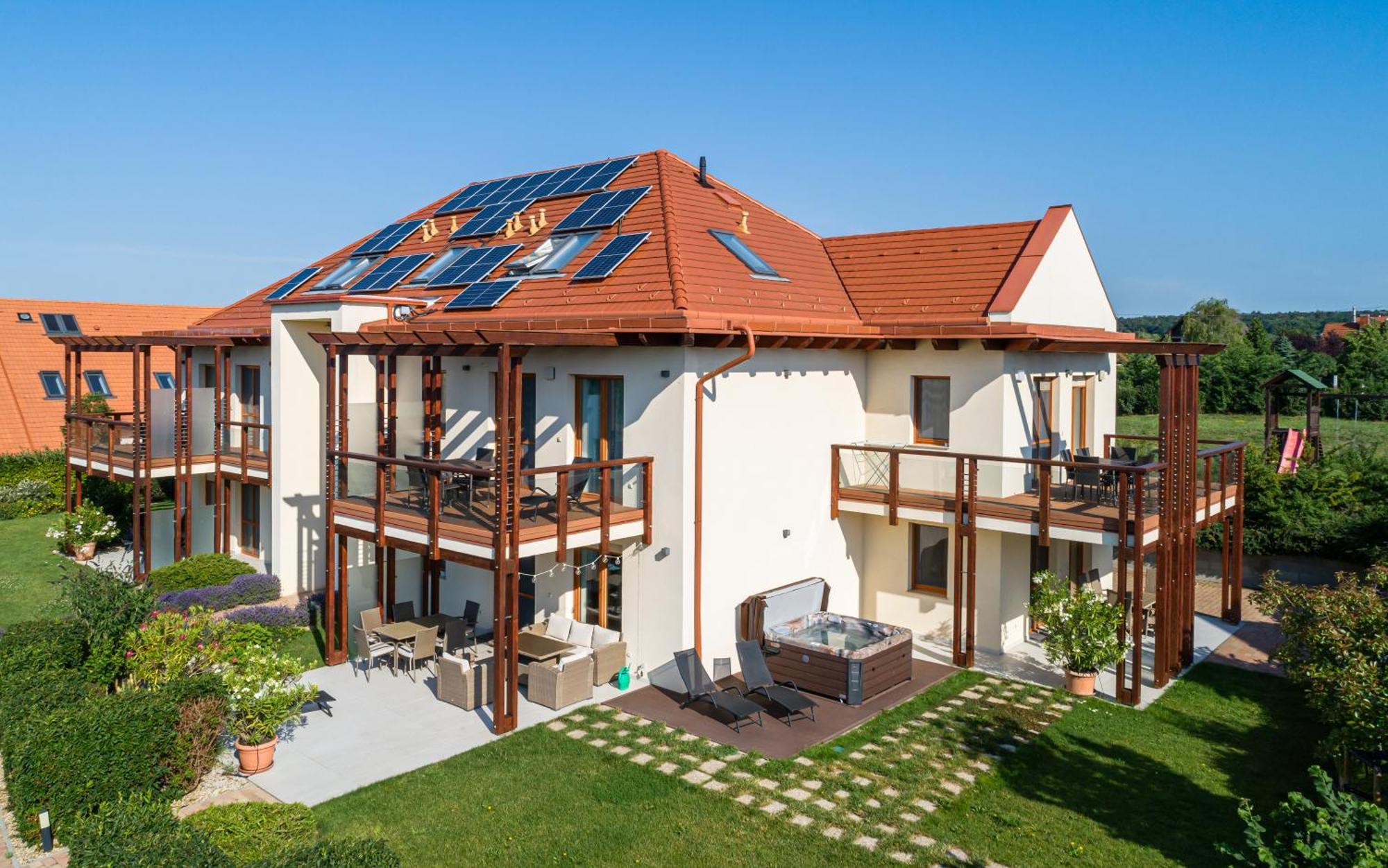 Aranymandula Apartmanok Balatonakali Esterno foto